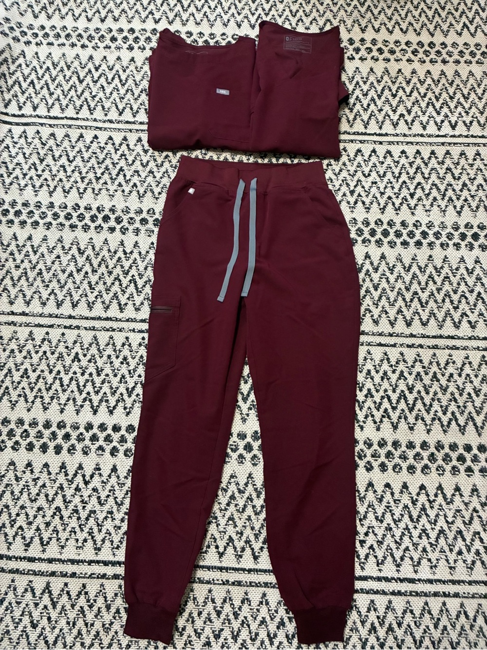 Figs Women's Wine scrub Pants & Shirts